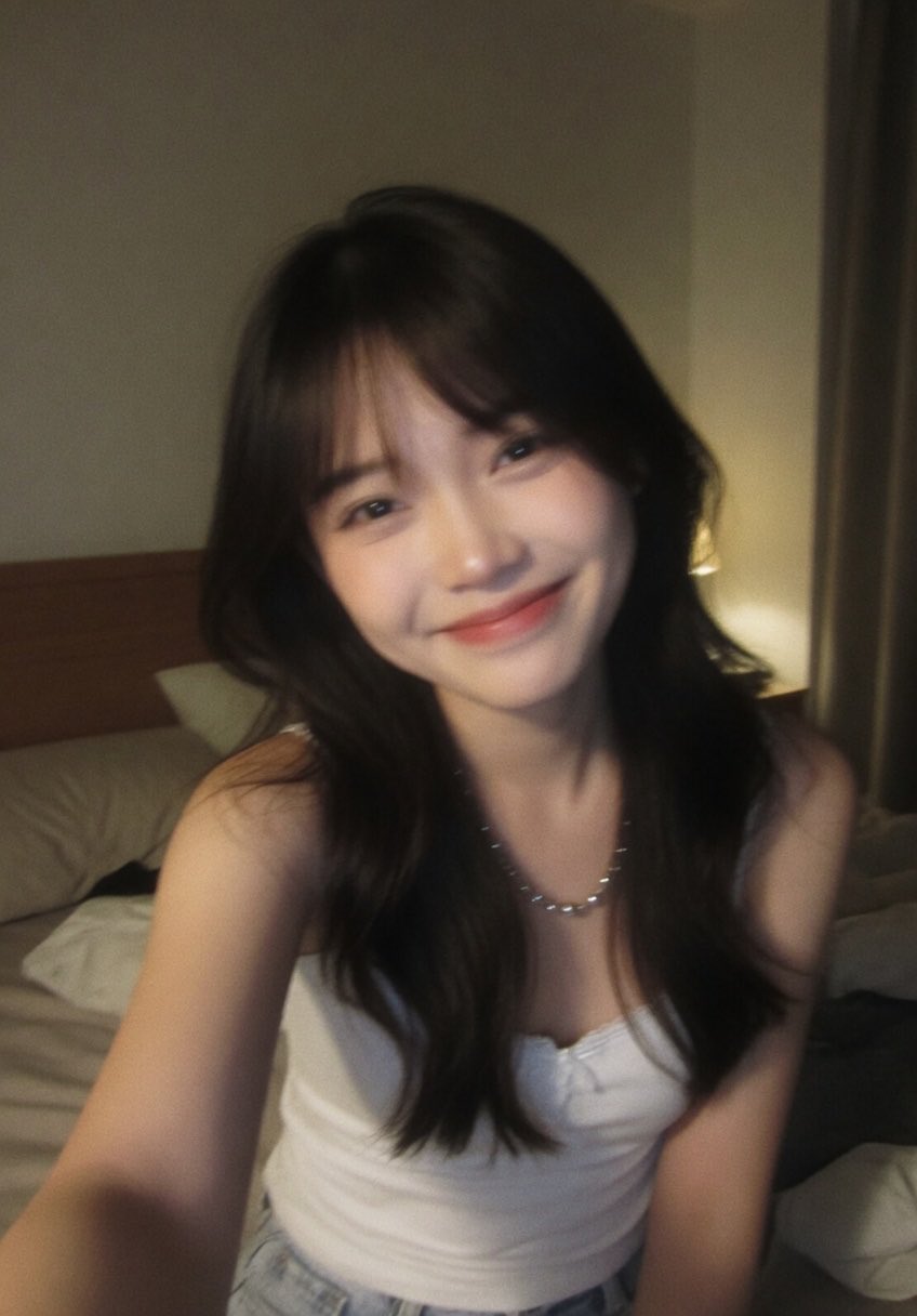 iPhone casual selfie · Asian girl goodnight snapshot
