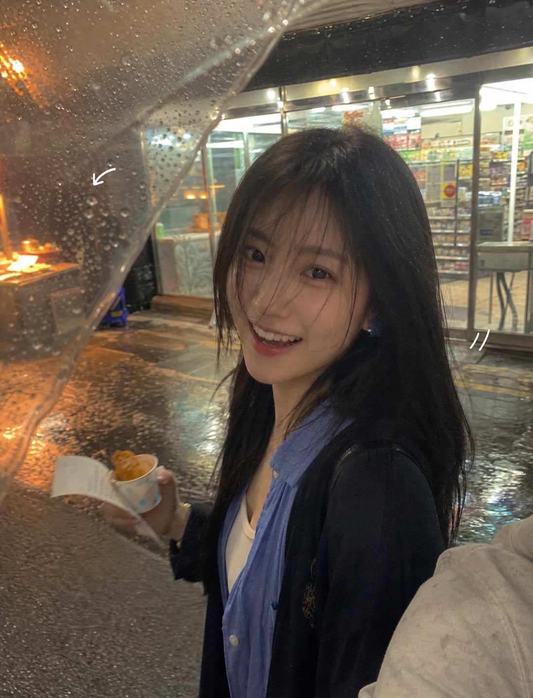 Food film-style photorealistic street night atmosphere