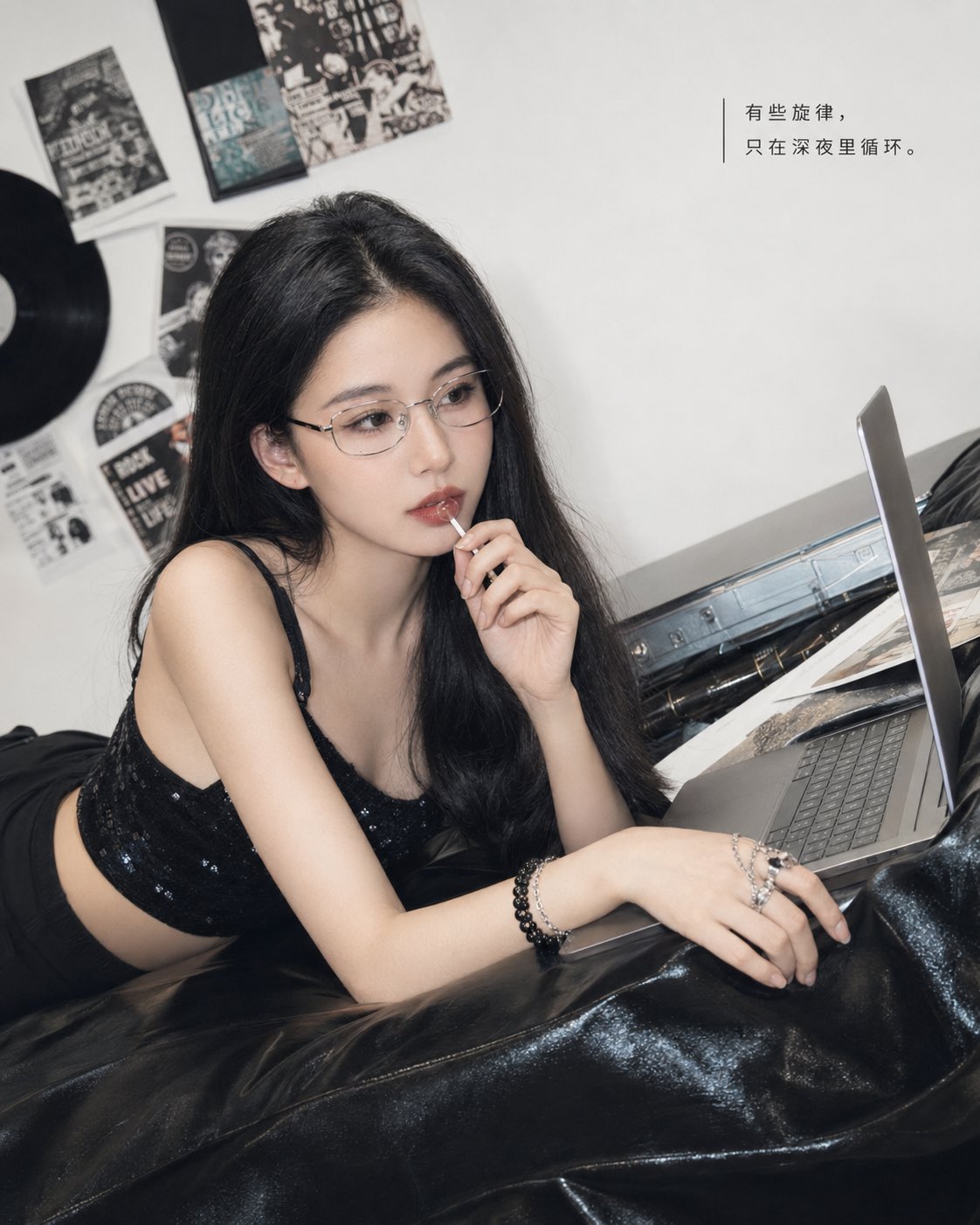 Portrait Film Poster Retro Bedroom High-End