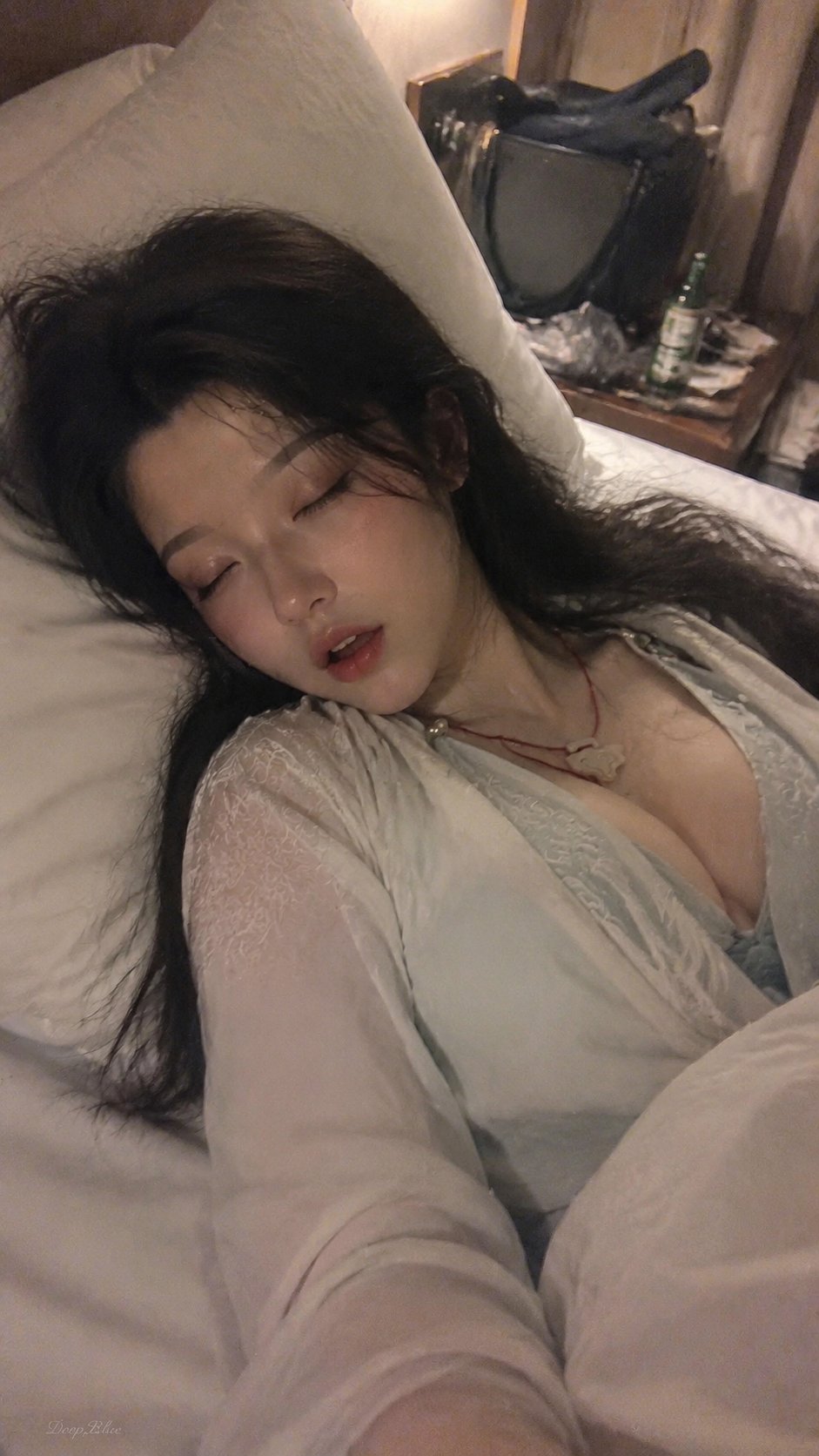 Even sleeping, she looks so beautiful~