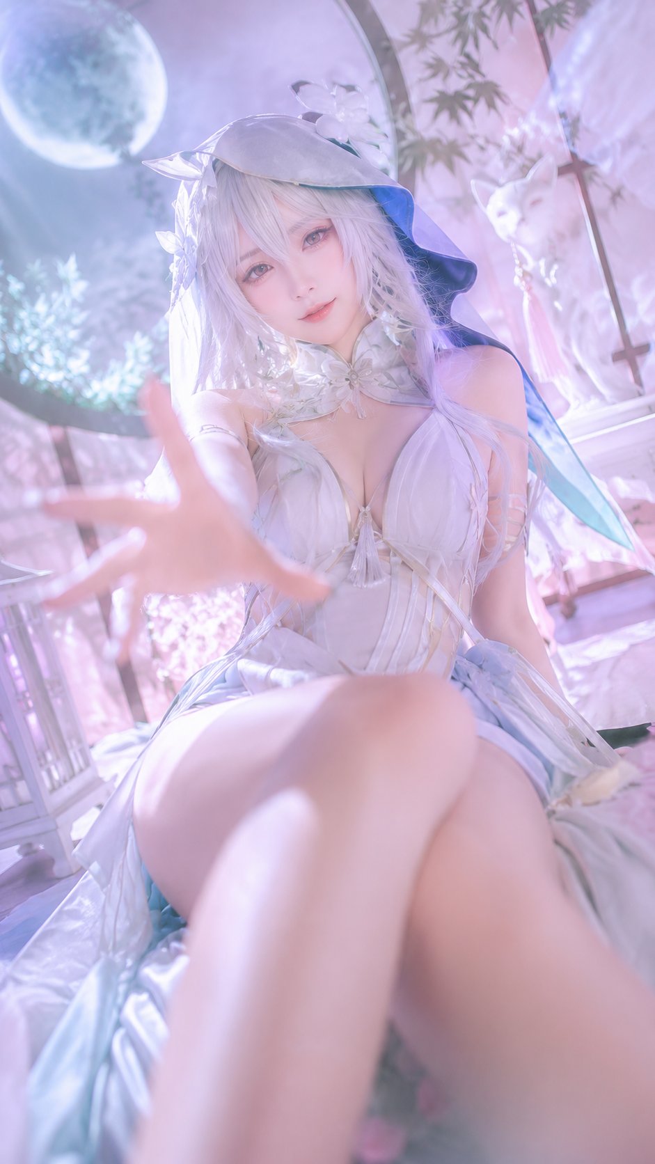 For this set, I made a "fox-spirit dreamy short-video feel" cosplay